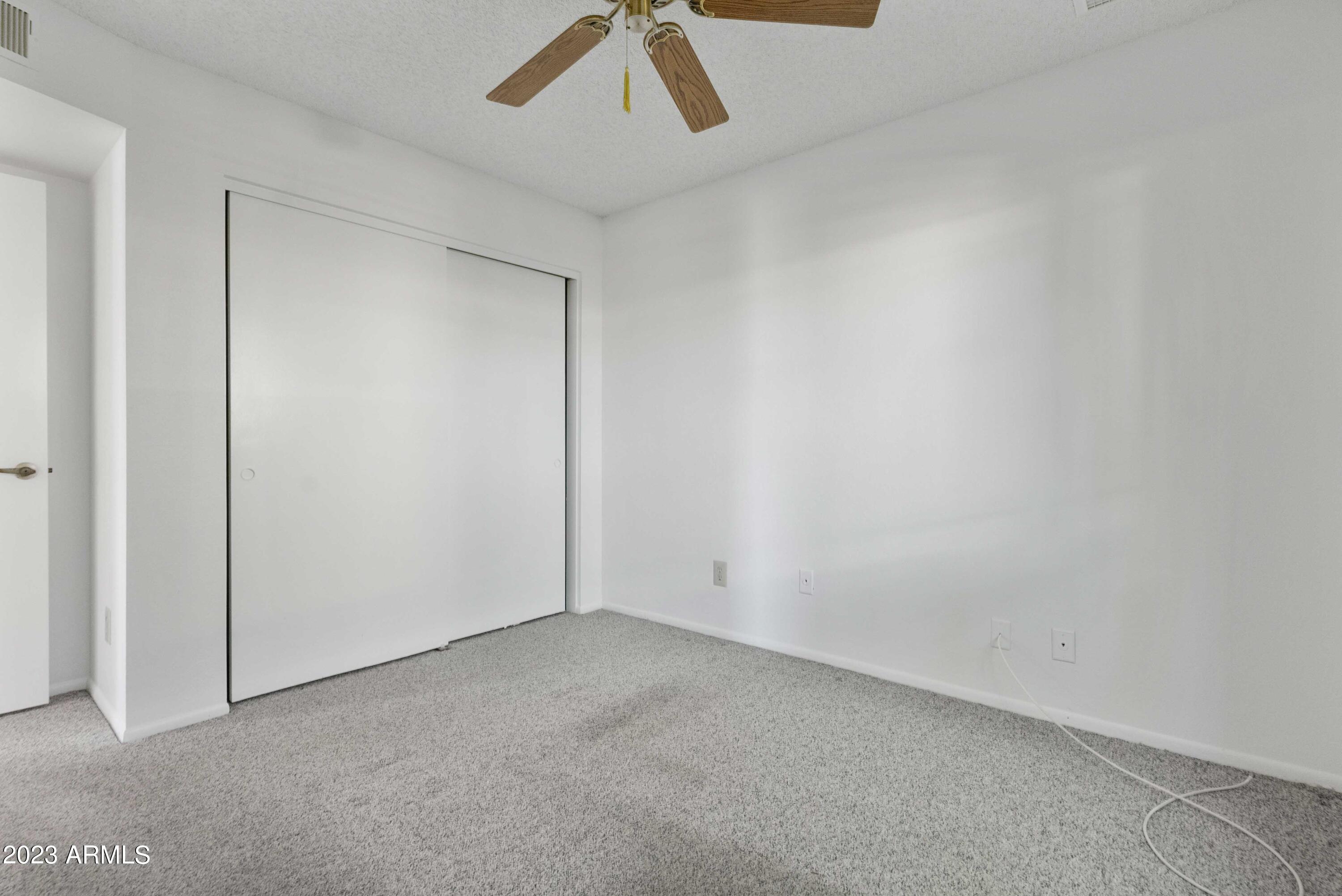 1125 W MISSION Drive