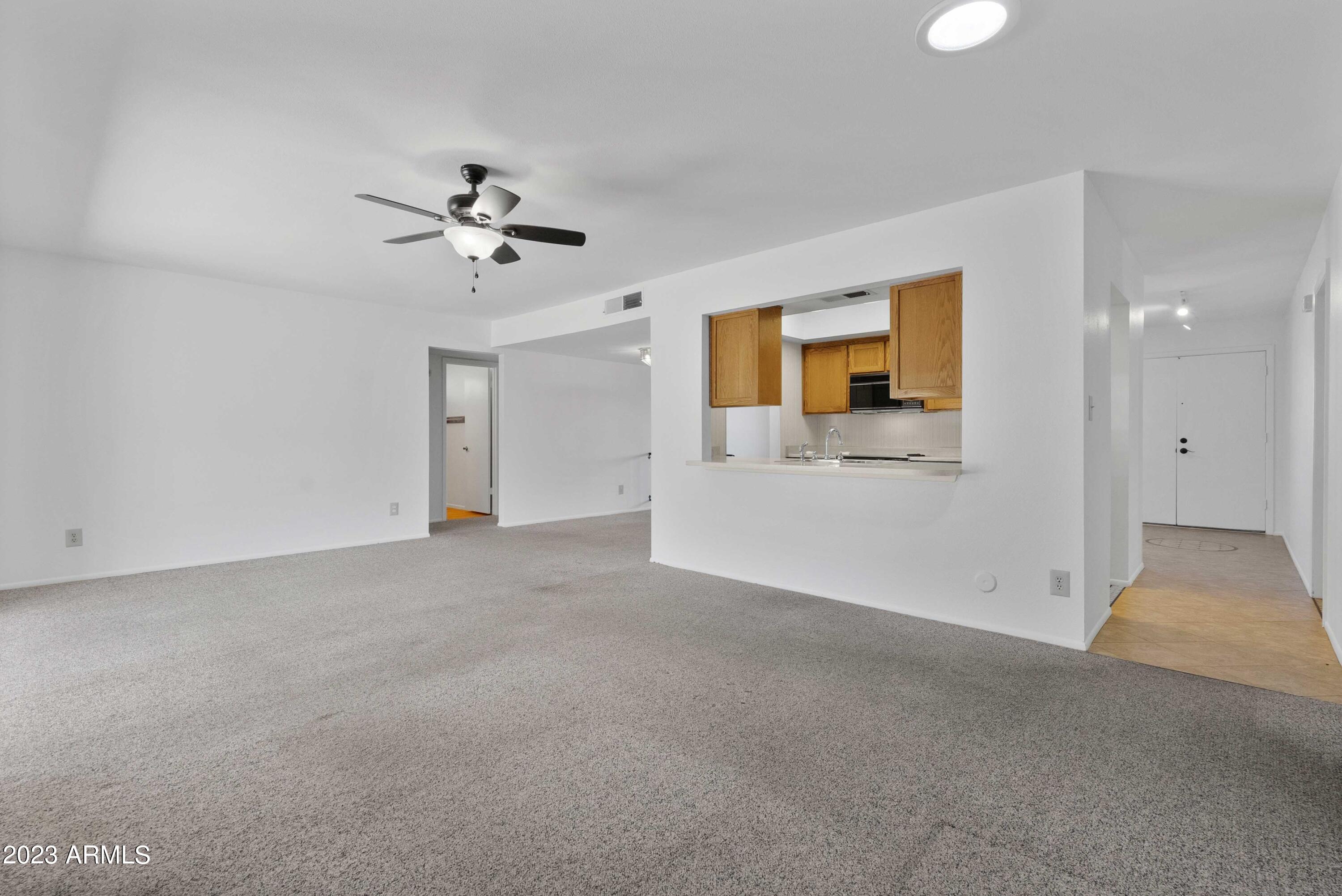 1125 W MISSION Drive