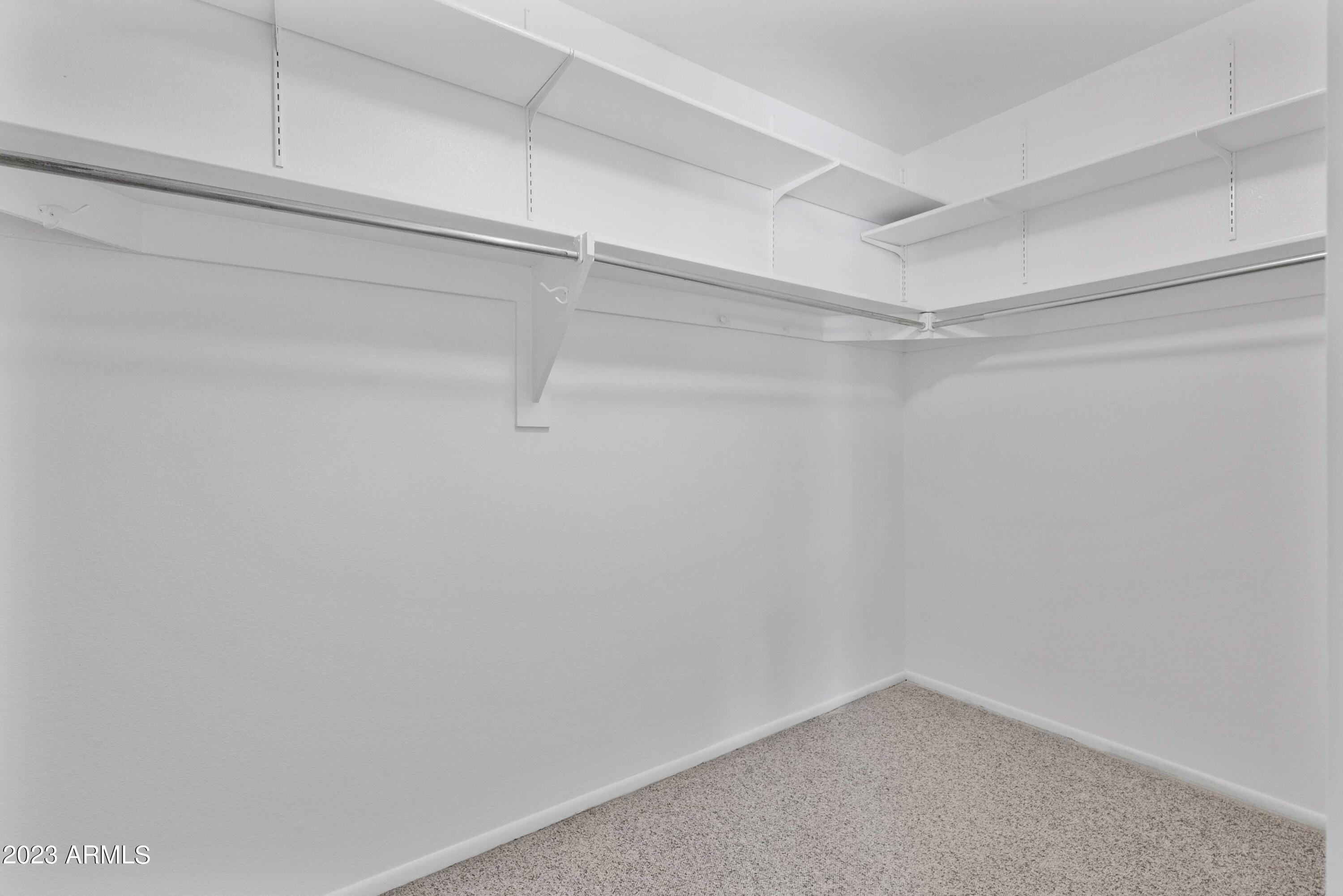 1125 W MISSION Drive