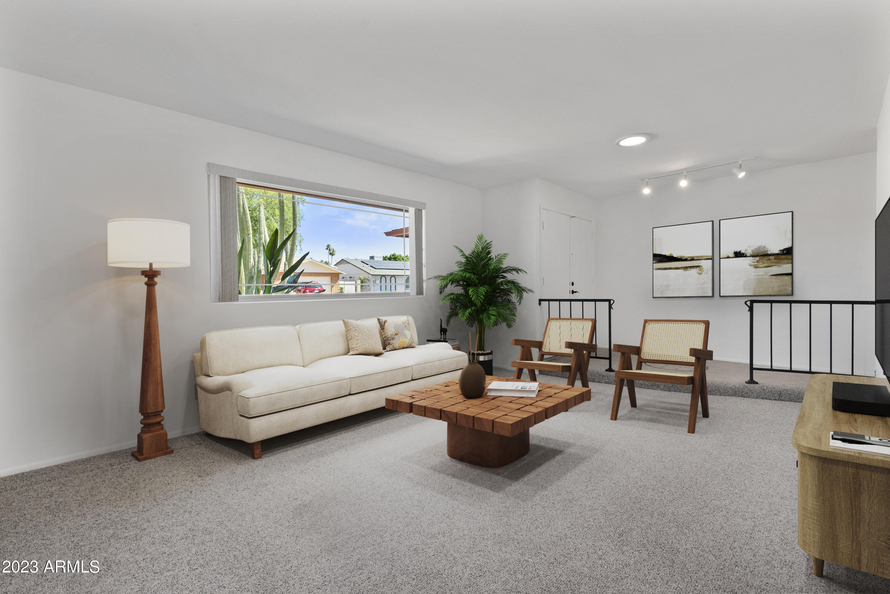 1125 W MISSION Drive