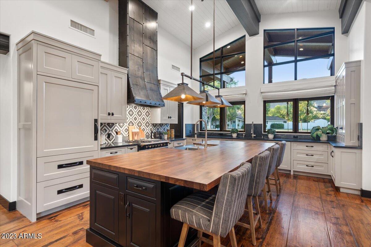 4921 E CALLE DEL MEDIO --