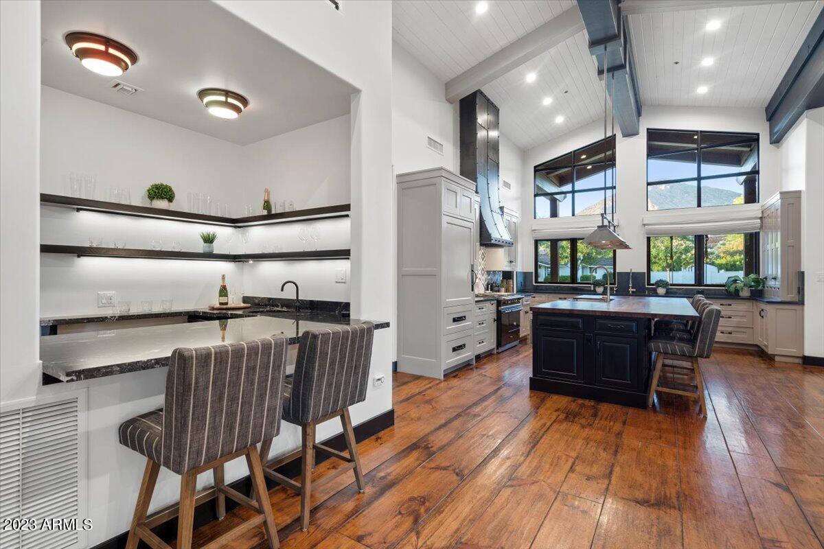 4921 E CALLE DEL MEDIO --