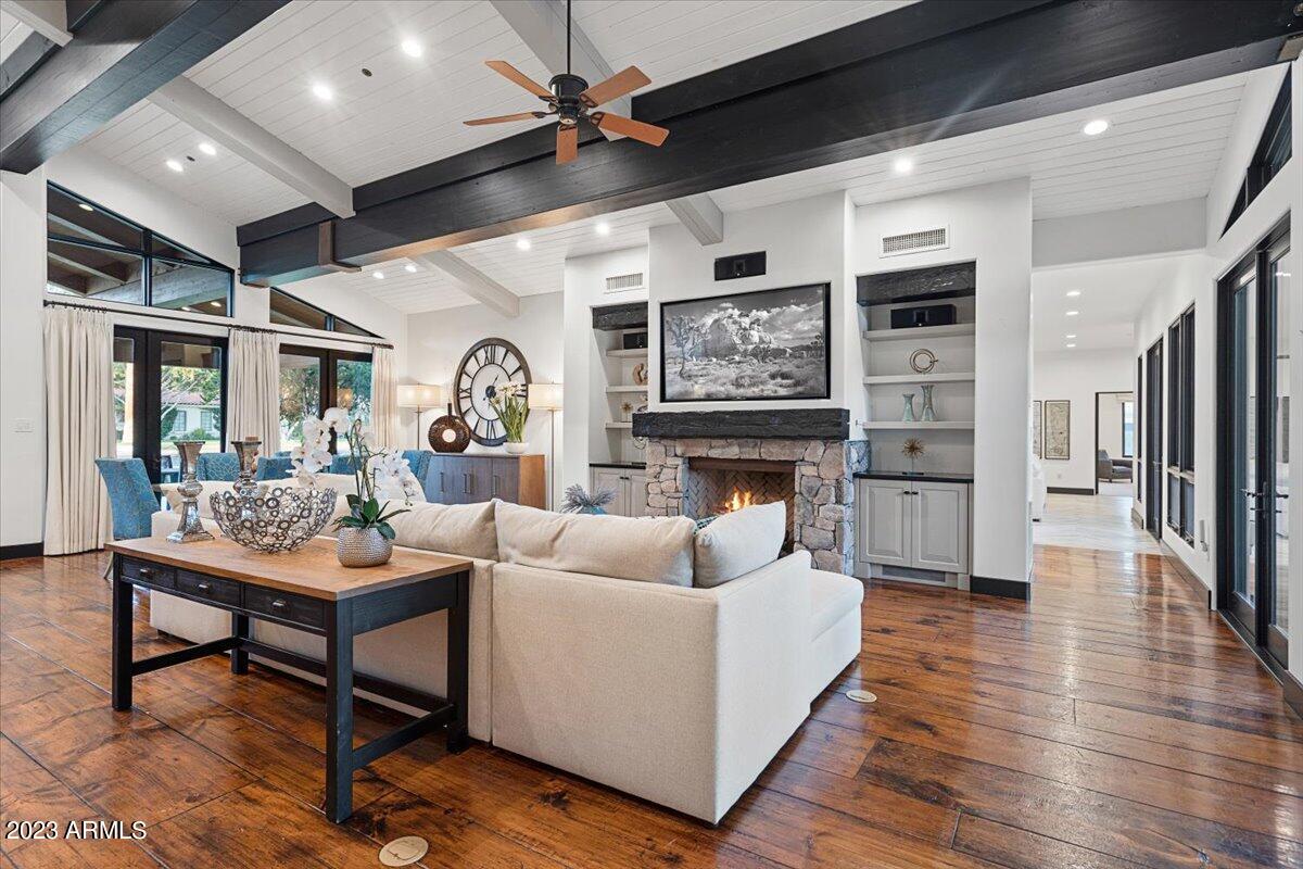 4921 E CALLE DEL MEDIO --