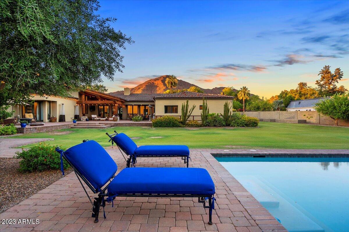 4921 E CALLE DEL MEDIO --