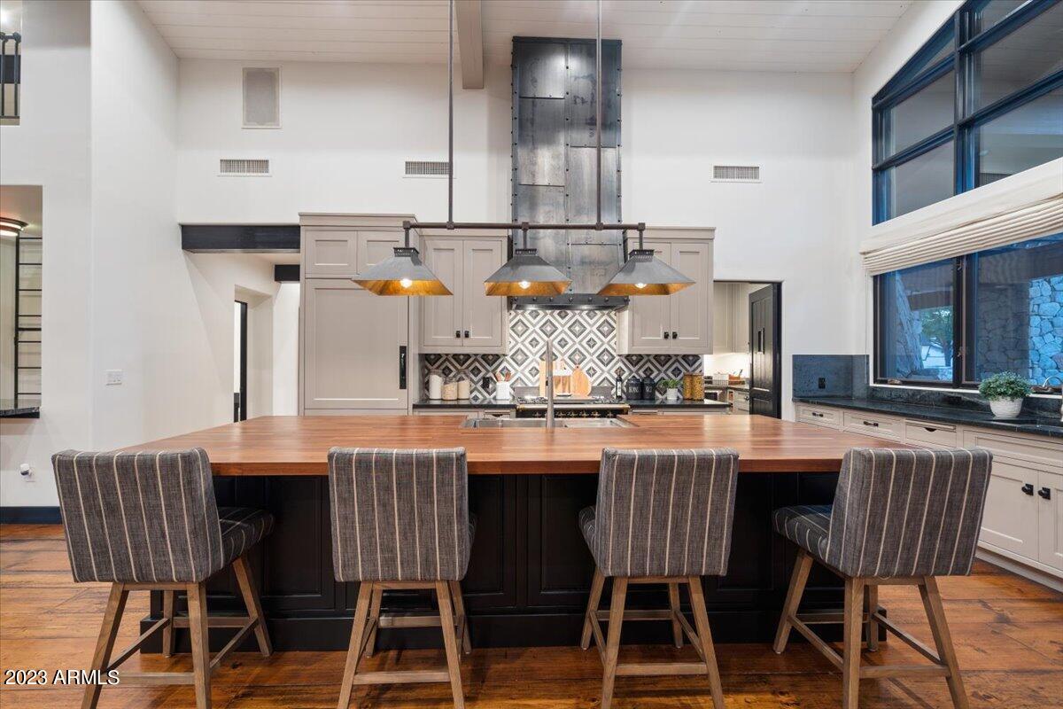 4921 E CALLE DEL MEDIO --