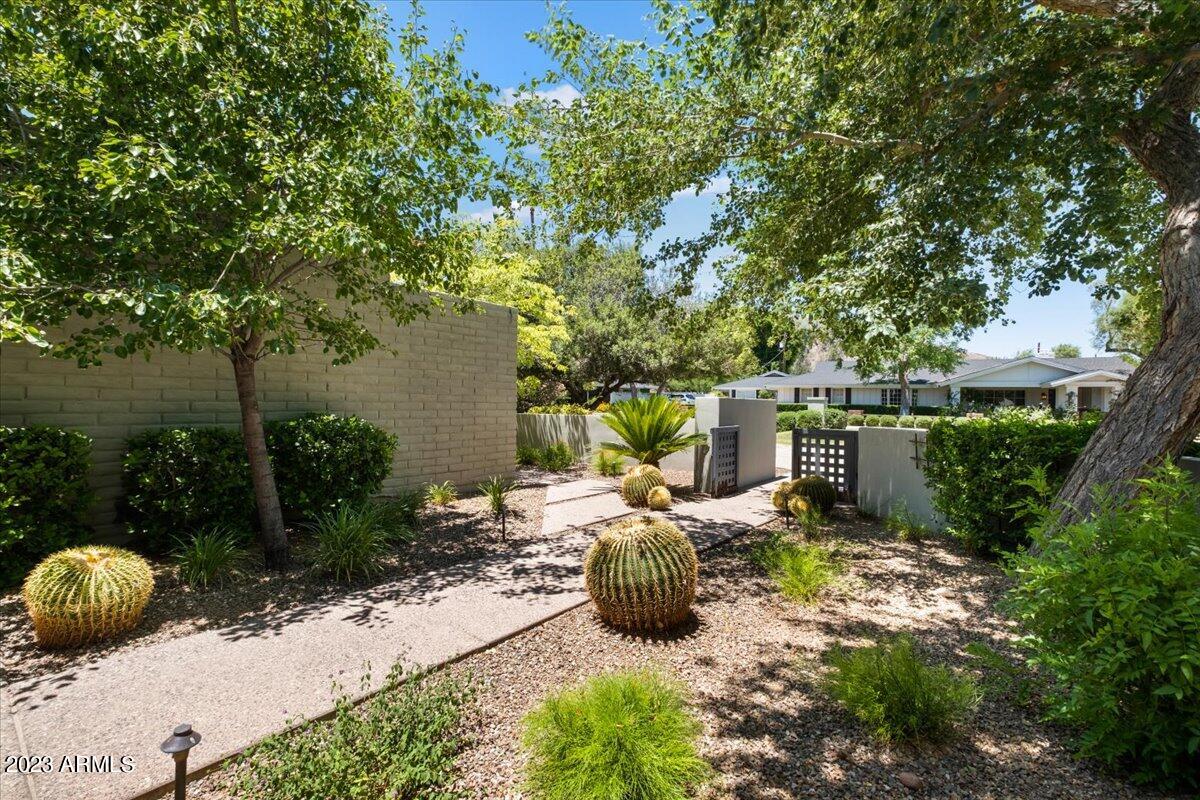 6141 E CALLE DEL NORTE Road