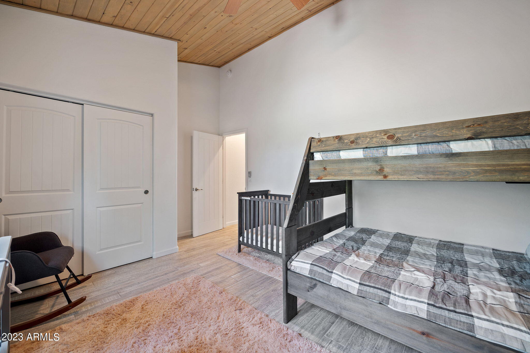122 Sponseller Siding --