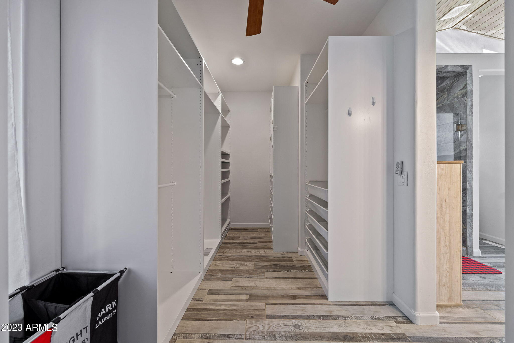 122 Sponseller Siding --