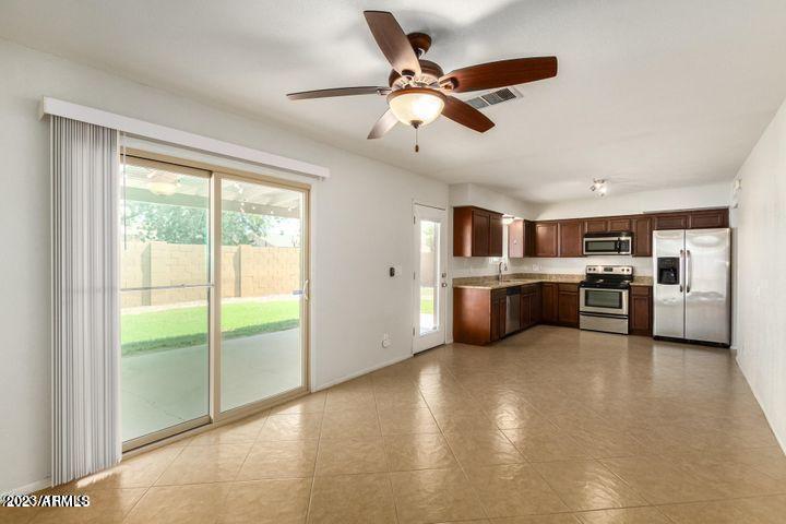 1518 W 5TH Place