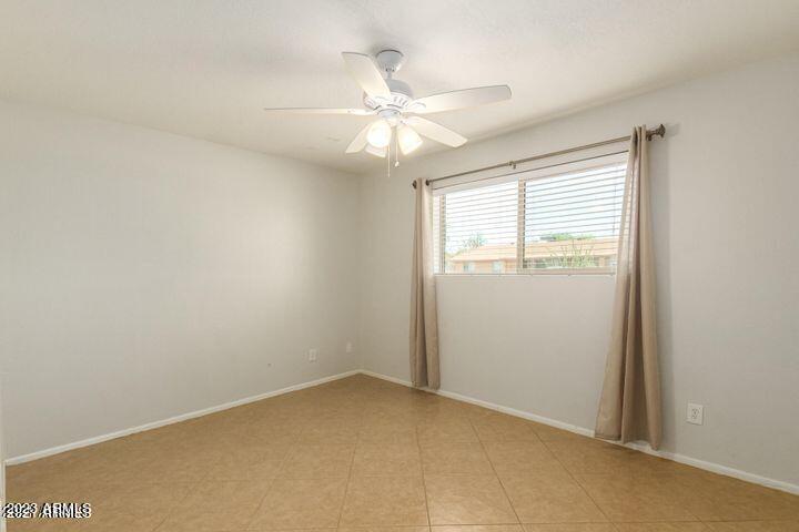 1518 W 5TH Place