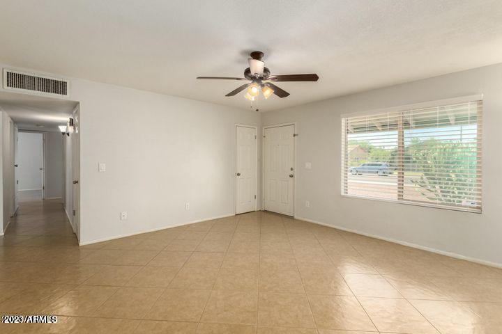 1518 W 5TH Place