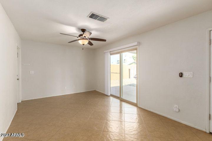 1518 W 5TH Place