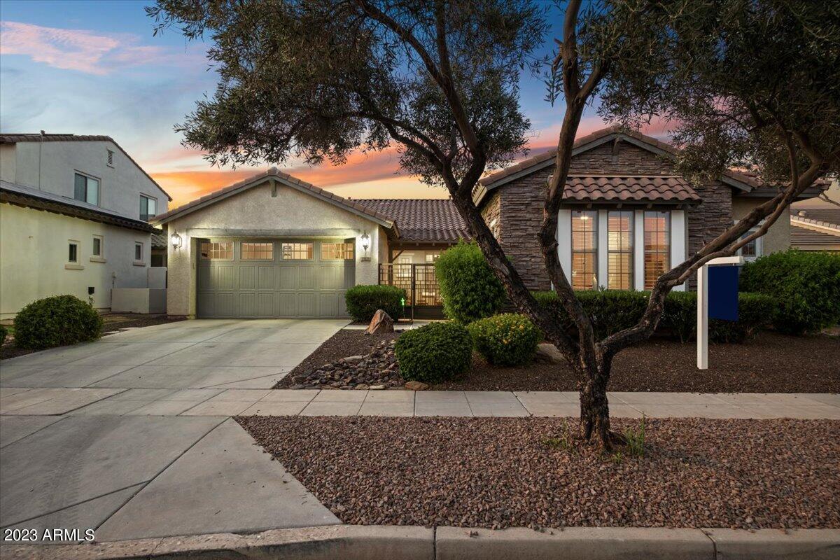15128 W Dahlia Drive