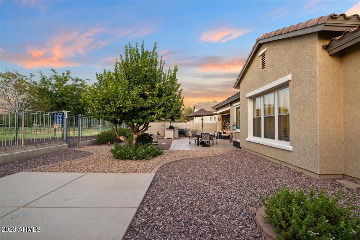 15128 W Dahlia Drive
