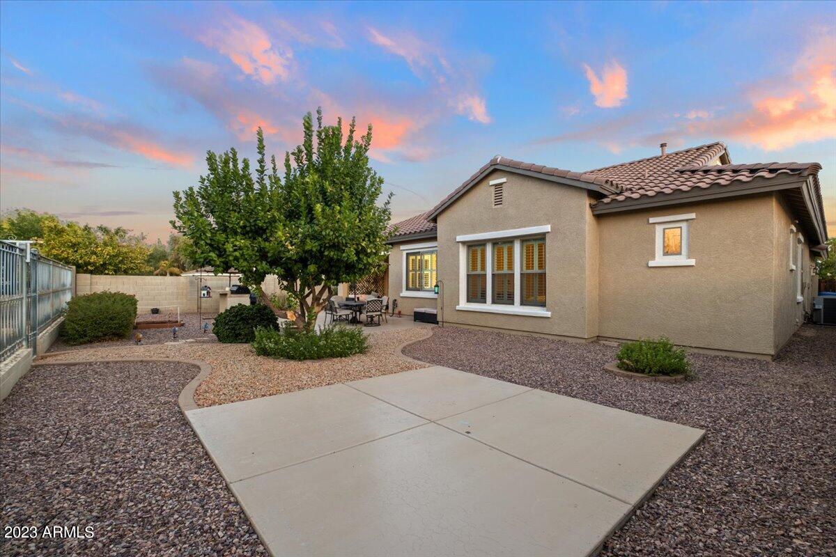 15128 W Dahlia Drive