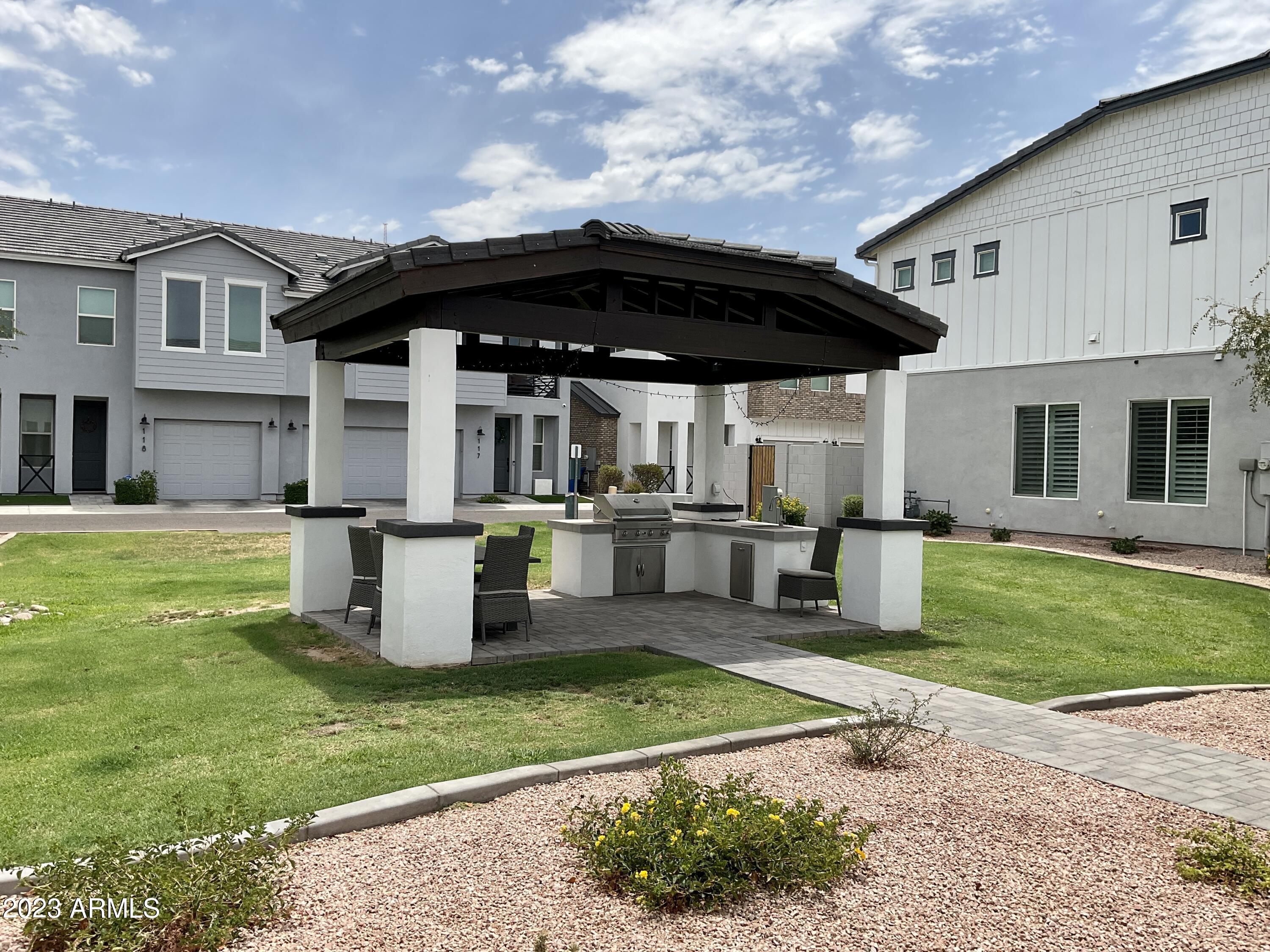 3030 N 38TH Street Unit: 111