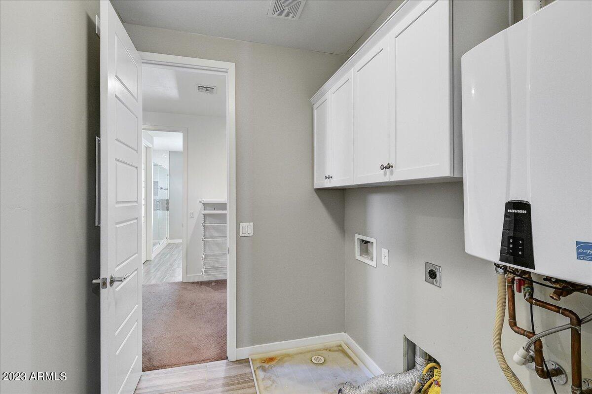3030 N 38TH Street Unit: 111