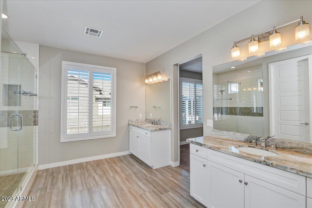 3030 N 38TH Street Unit: 111