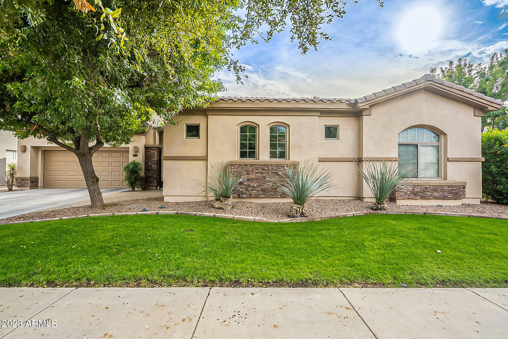 4709 E IRONHORSE Road