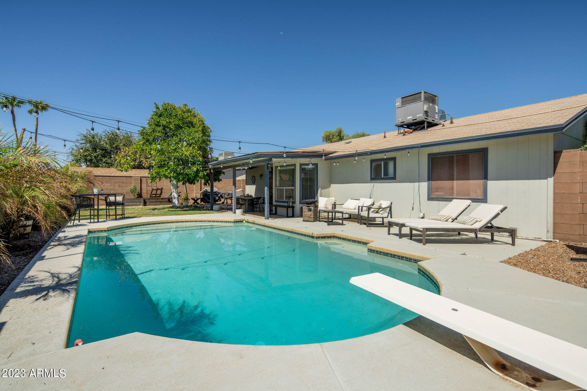 519 W PALOMINO Drive