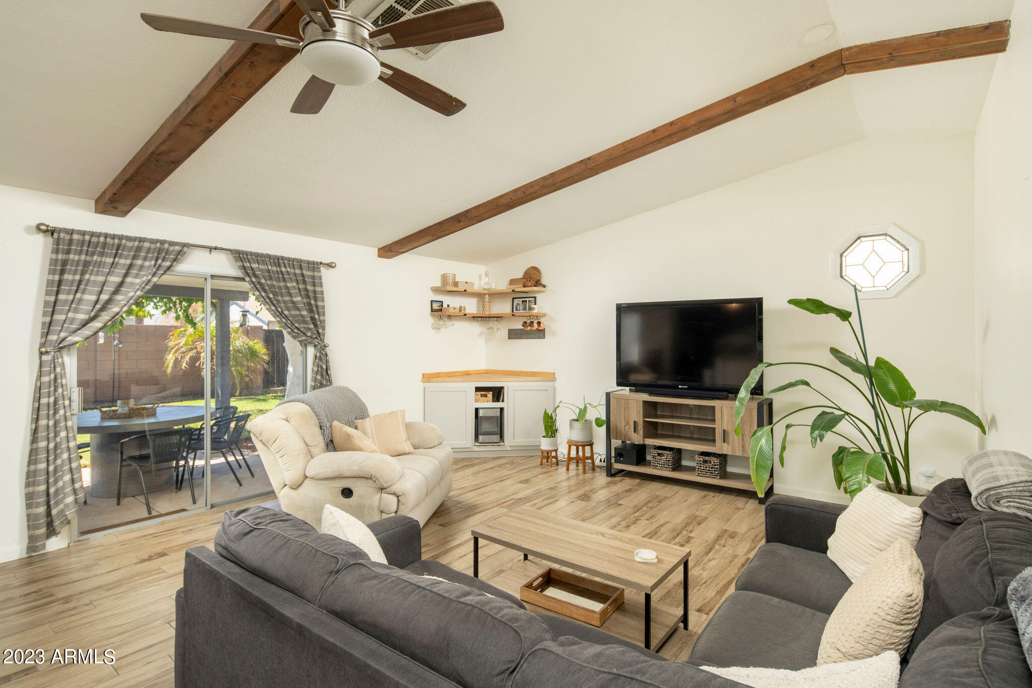 519 W PALOMINO Drive