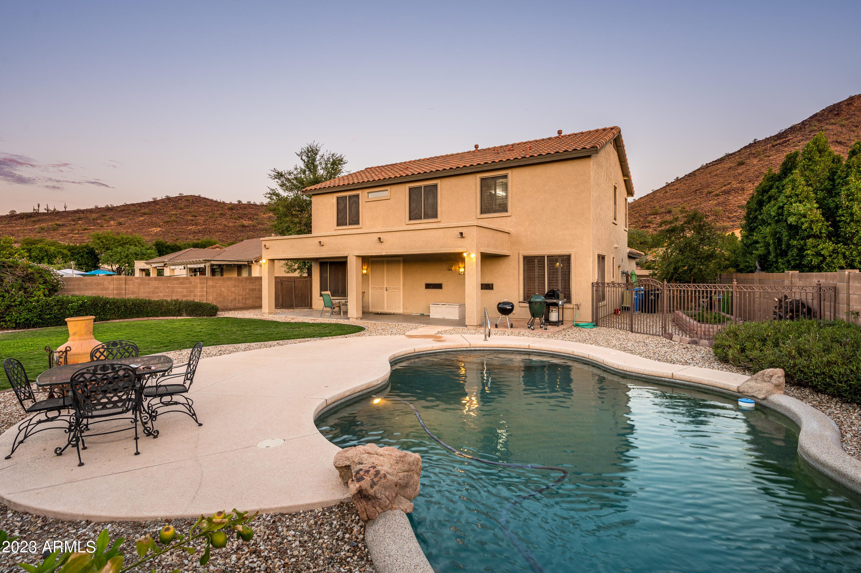 6238 W SPUR Drive