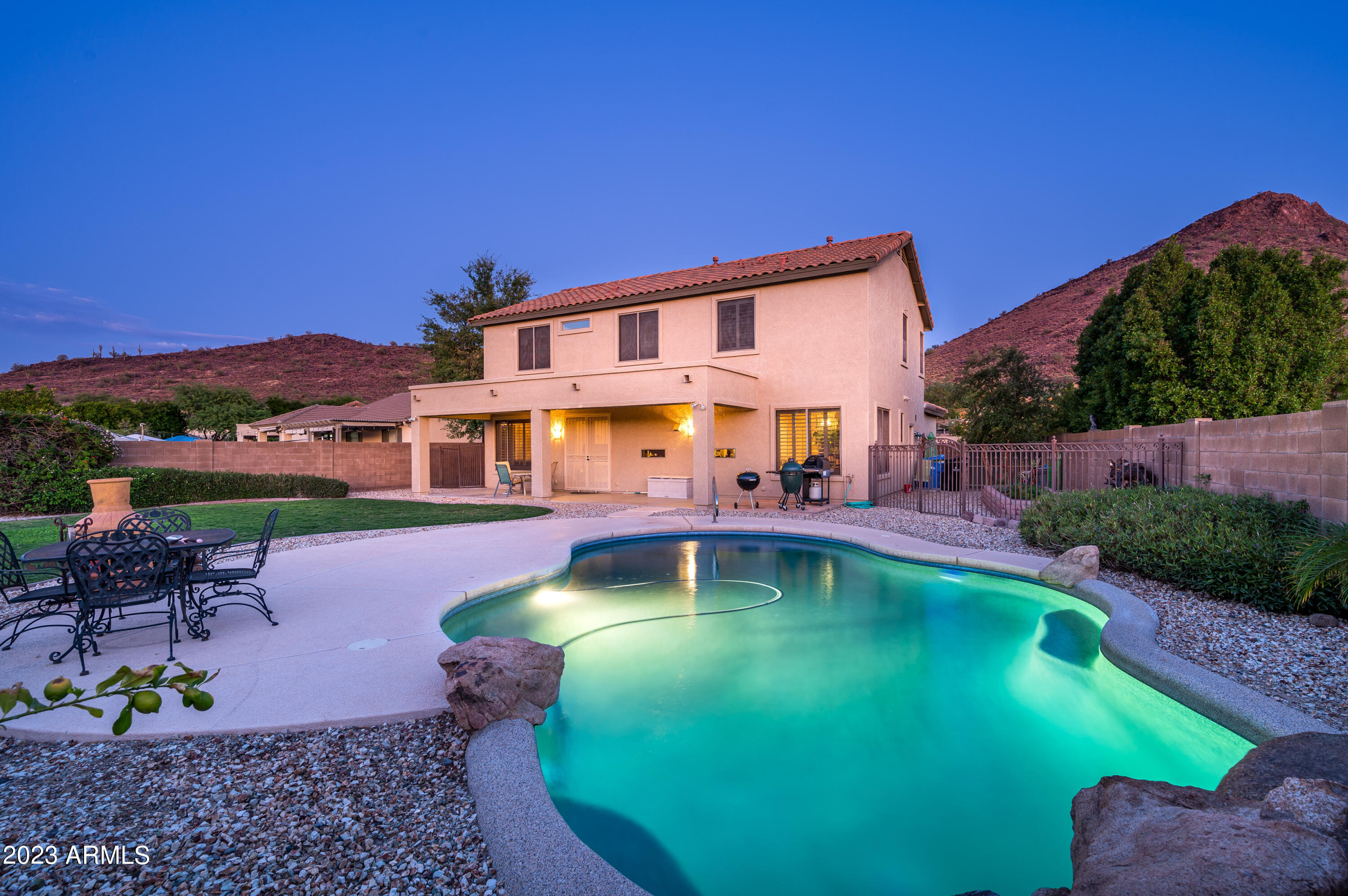 6238 W SPUR Drive