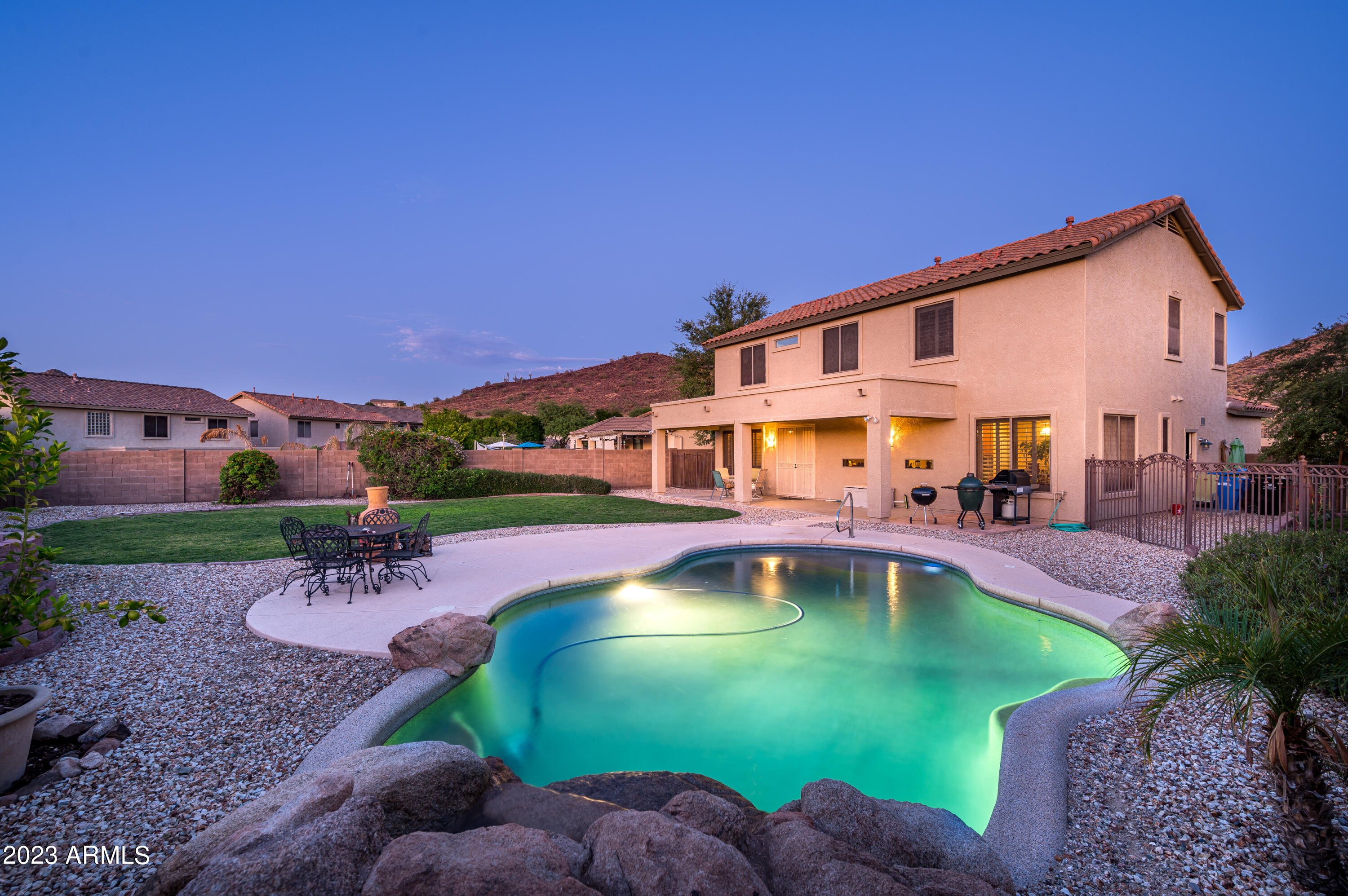 6238 W SPUR Drive