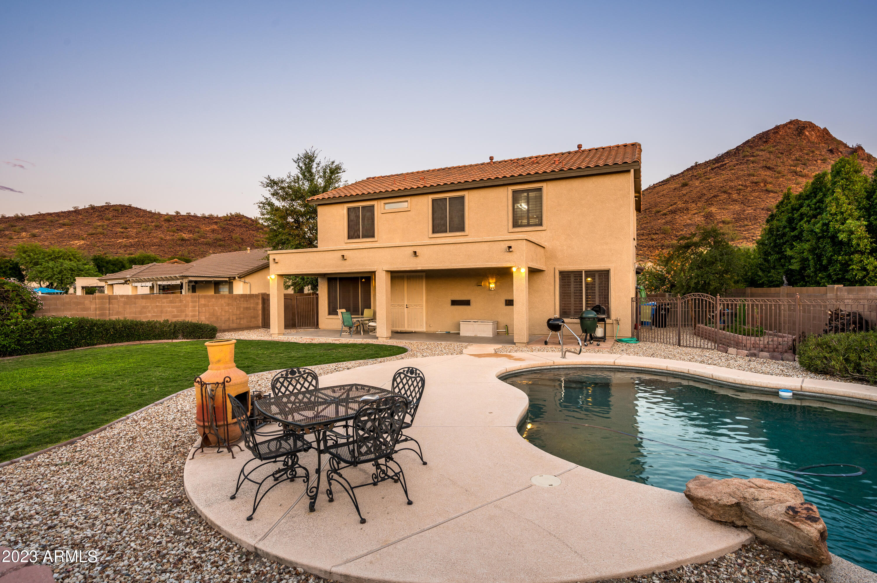 6238 W SPUR Drive