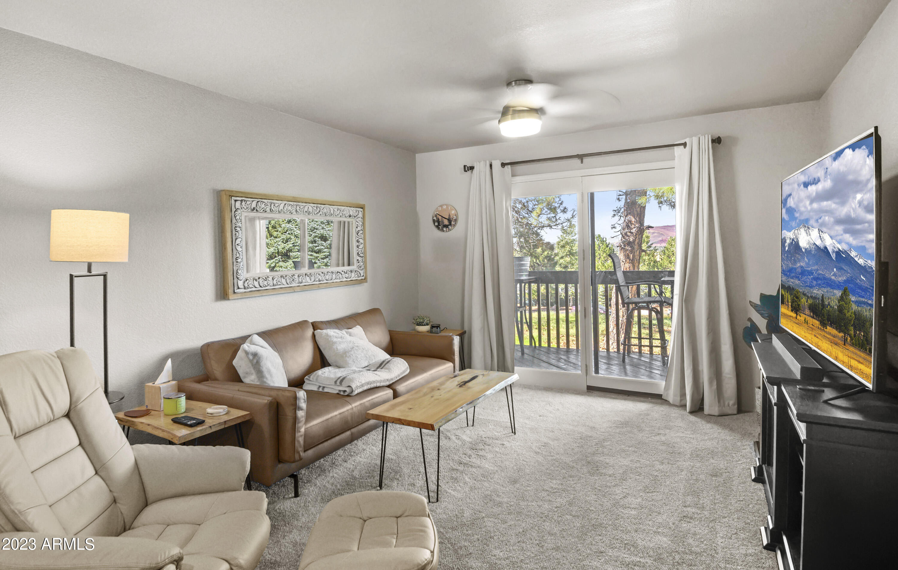 2665 N VALLEY VIEW Road Unit: 10127