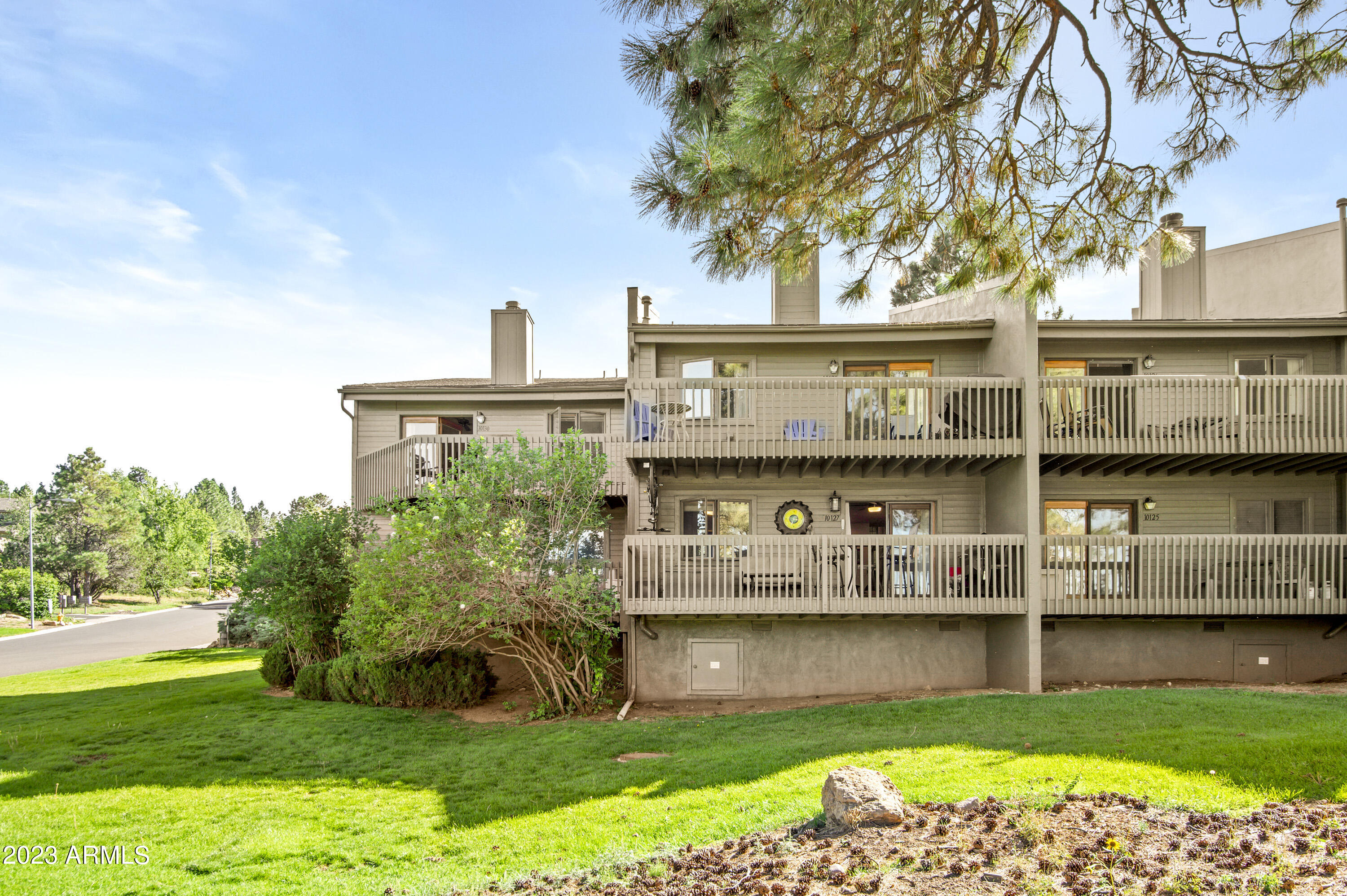 2665 N VALLEY VIEW Road Unit: 10127
