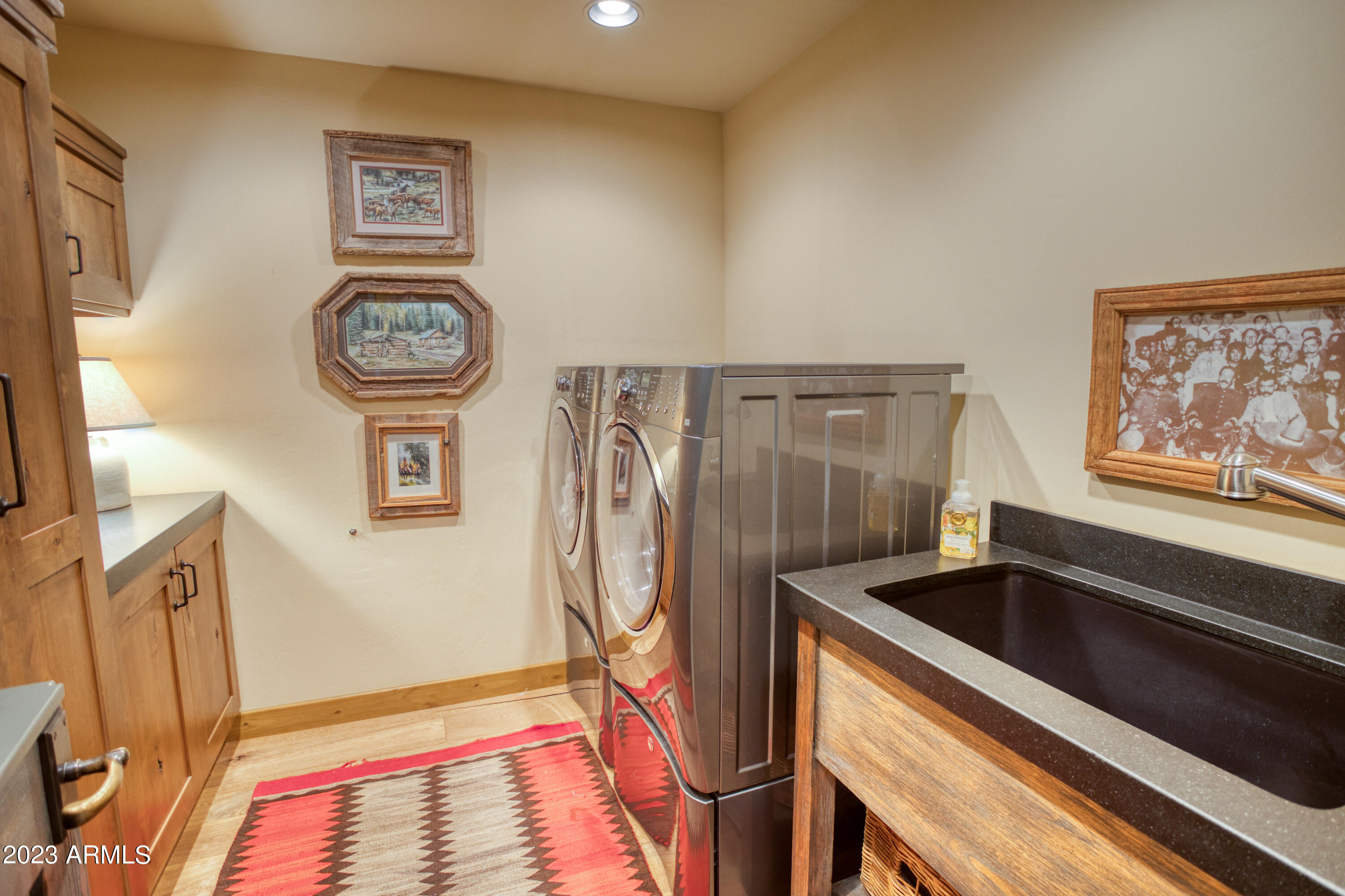 3808 Country Club Circle