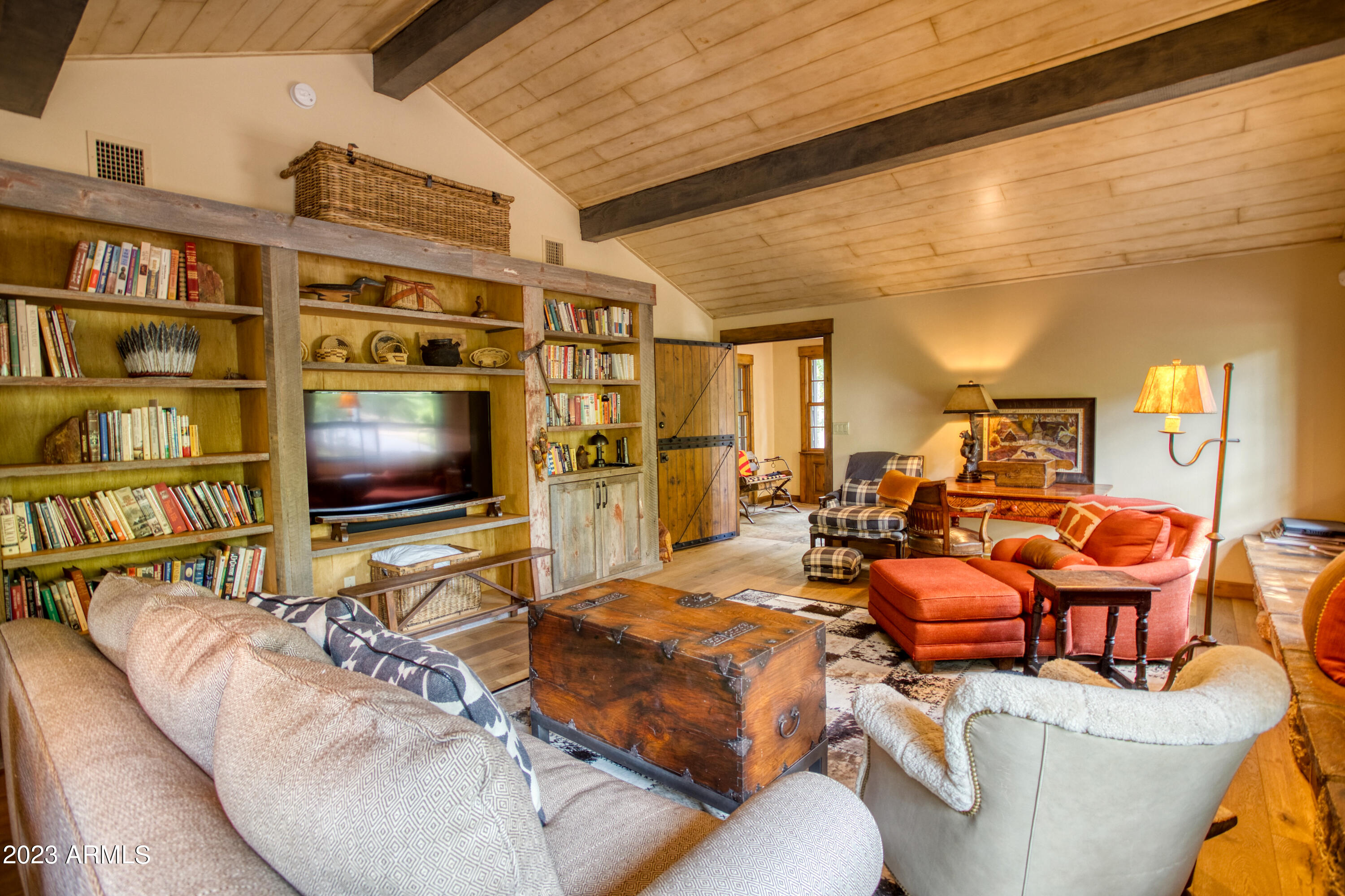 3808 Country Club Circle