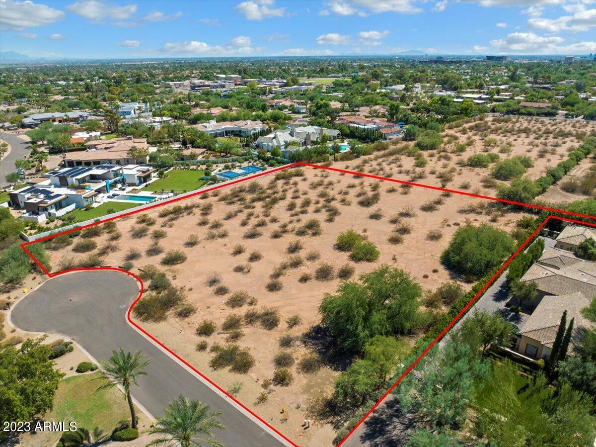 6633 E VALLEY VISTA Lane Unit: 3