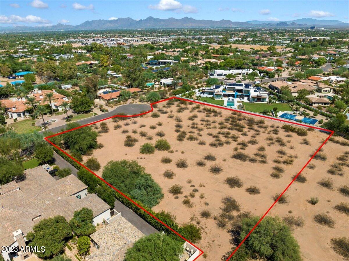 6633 E VALLEY VISTA Lane Unit: 3