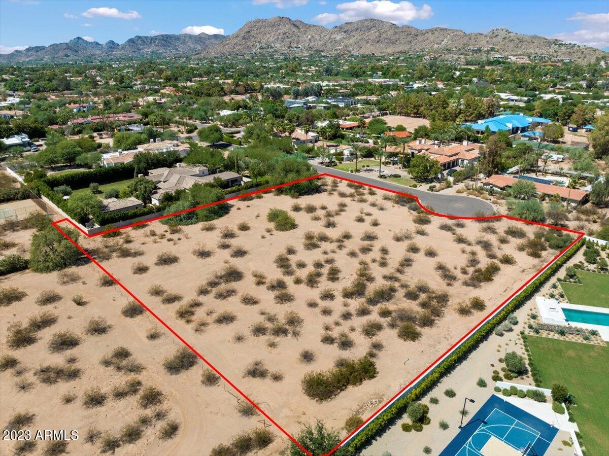 6633 E VALLEY VISTA Lane Unit: 3
