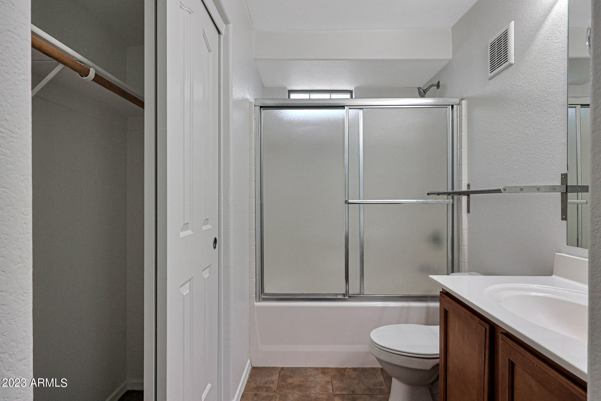 2402 E 5TH Street Unit: 1447