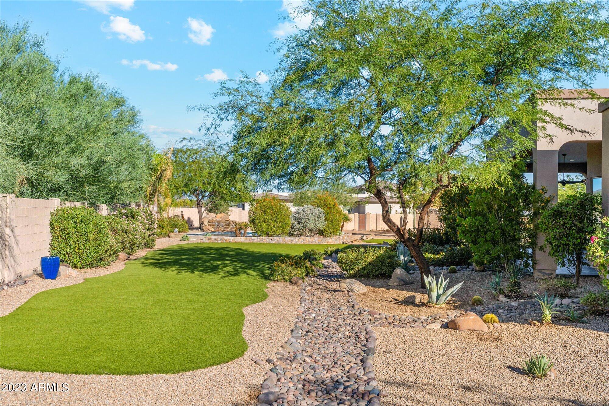 1418 W JOY RANCH Road