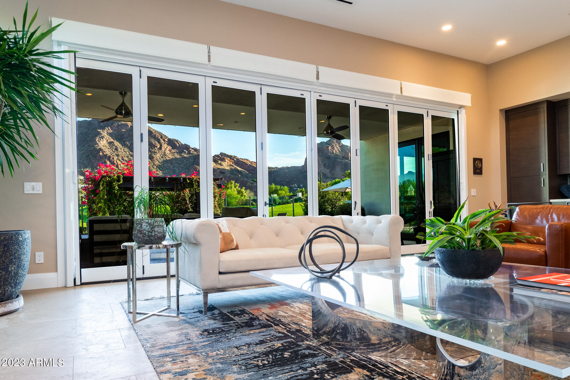 5587 E VALLEY VISTA Lane