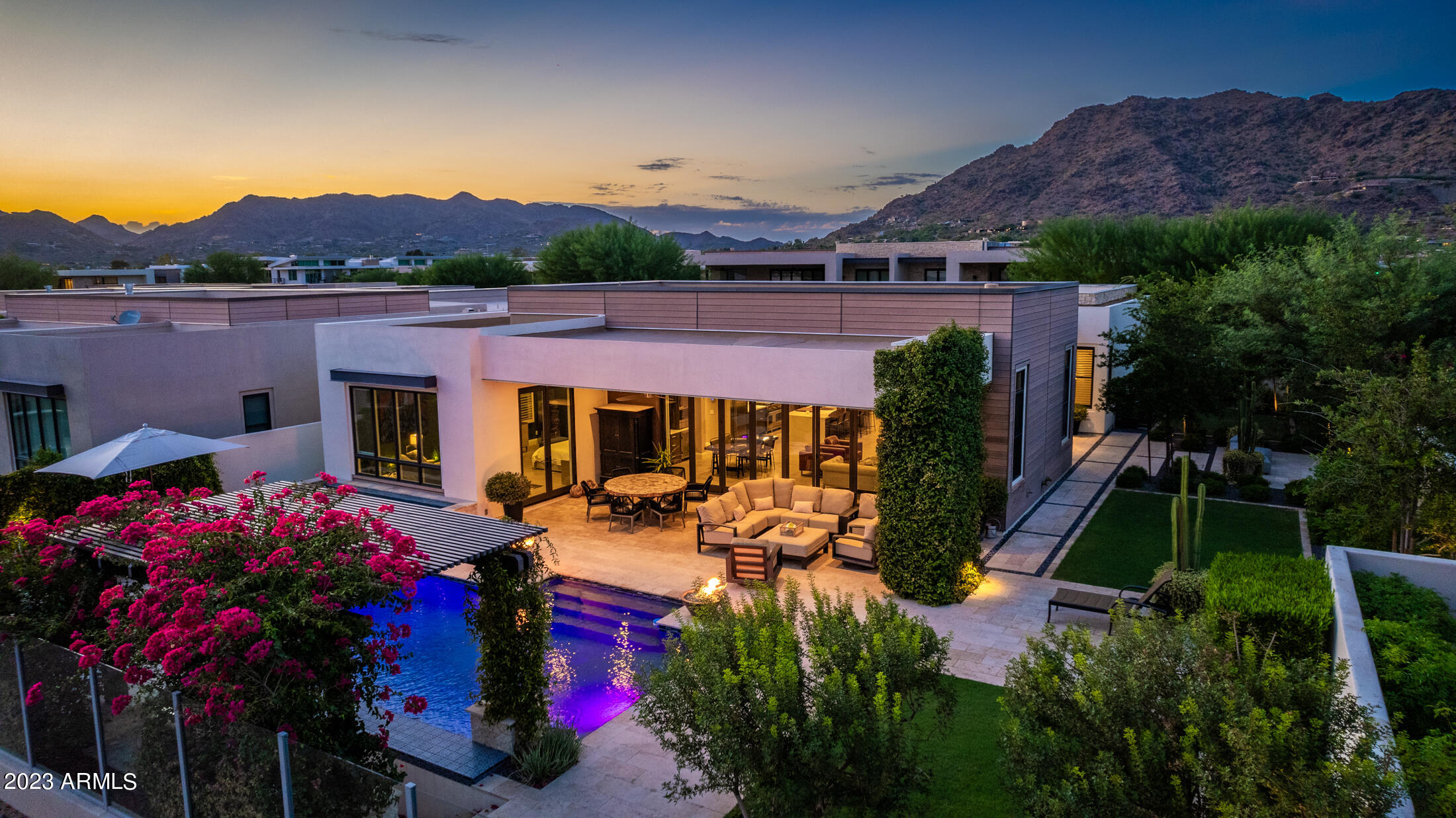 5587 E VALLEY VISTA Lane