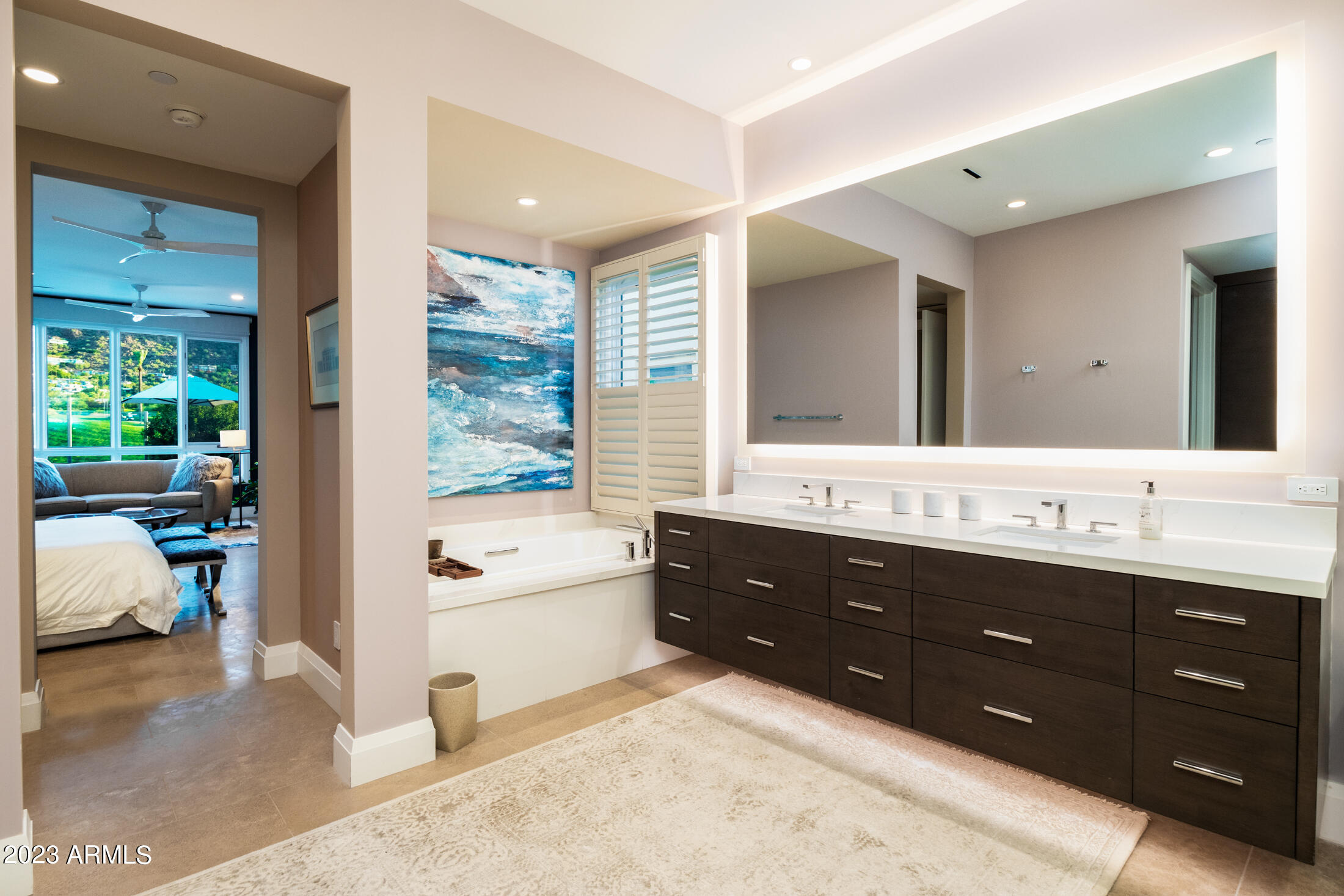 5587 E VALLEY VISTA Lane