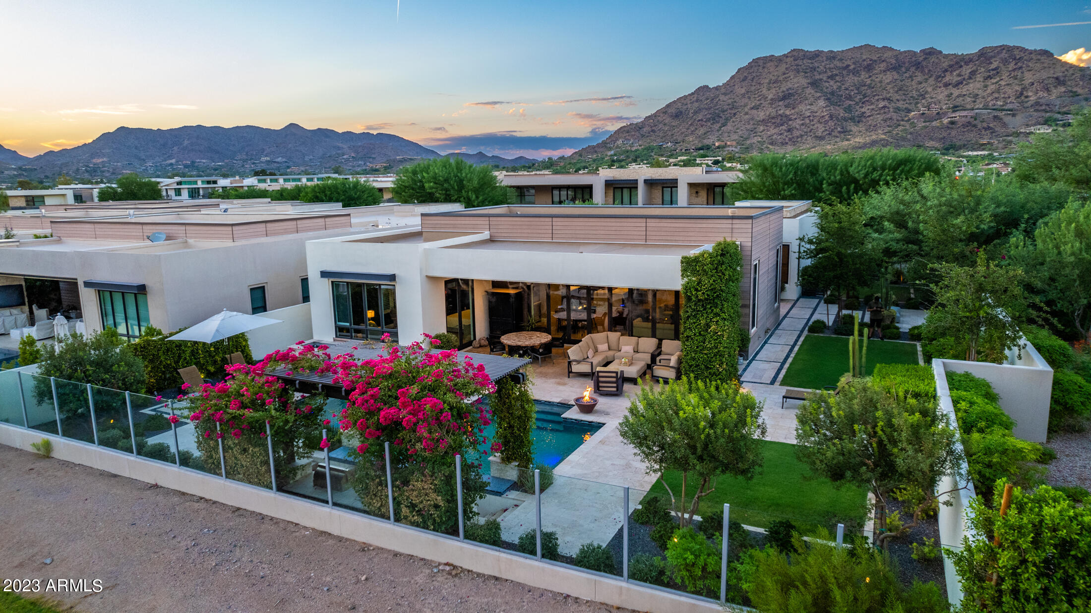 5587 E VALLEY VISTA Lane