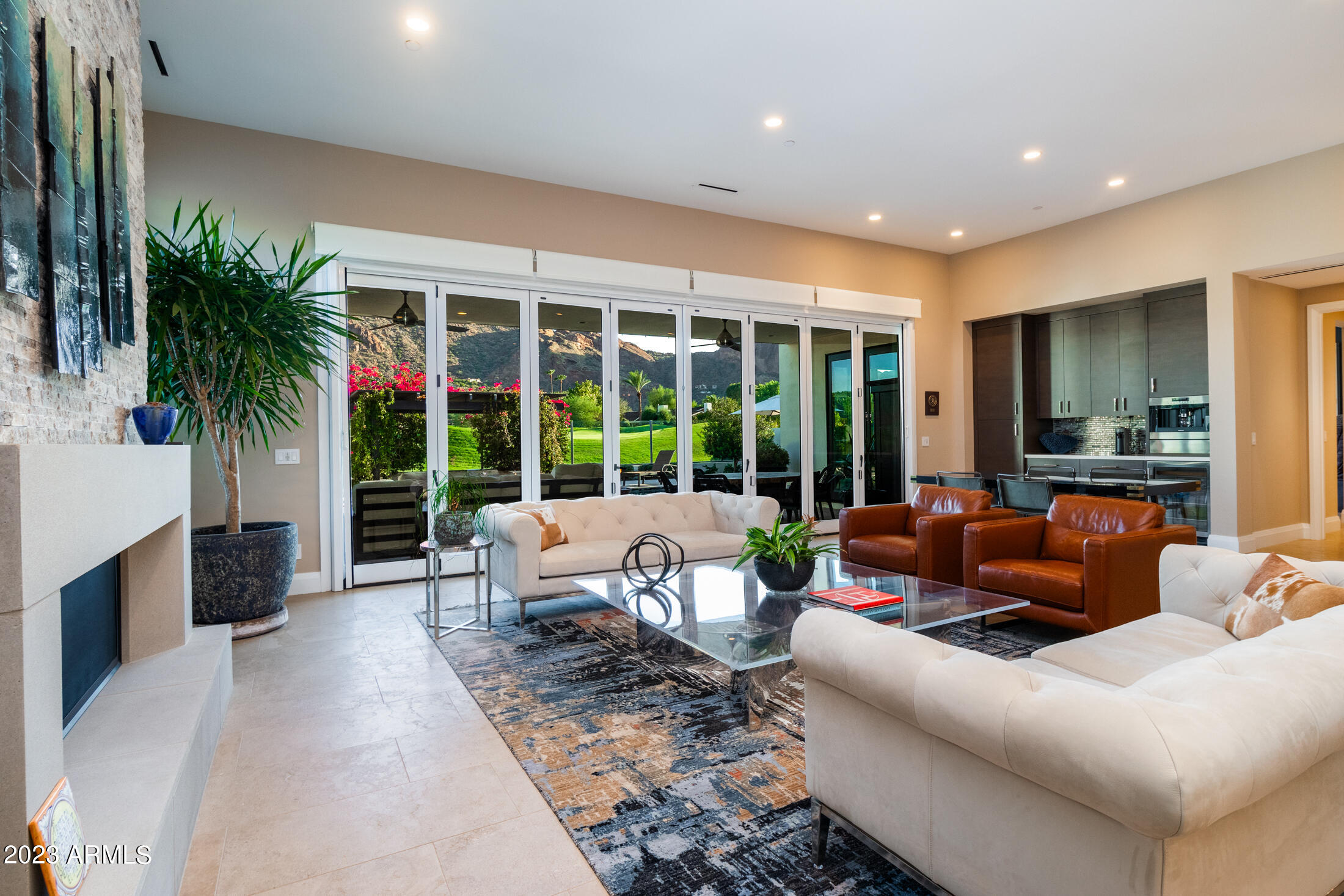 5587 E VALLEY VISTA Lane