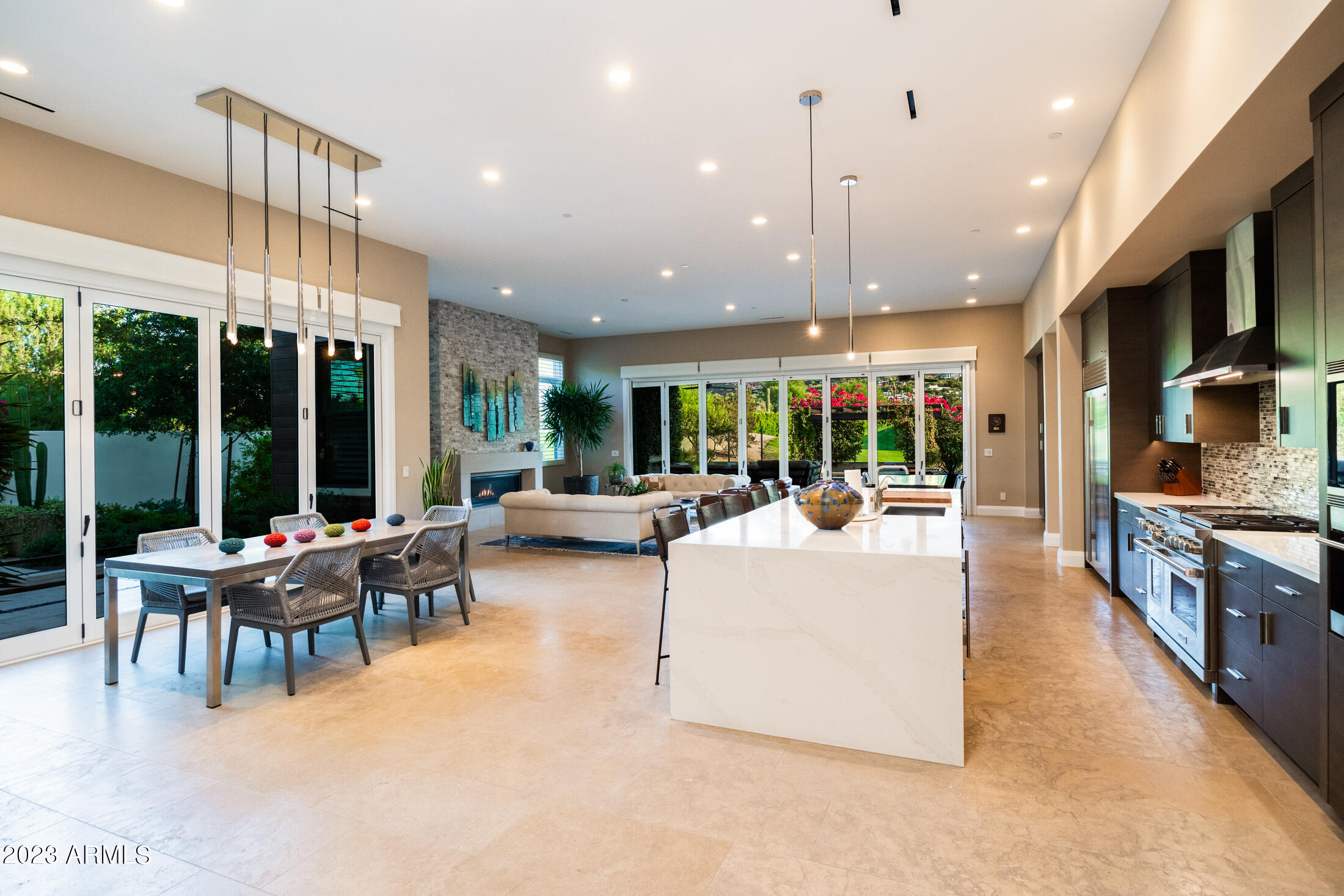 5587 E VALLEY VISTA Lane