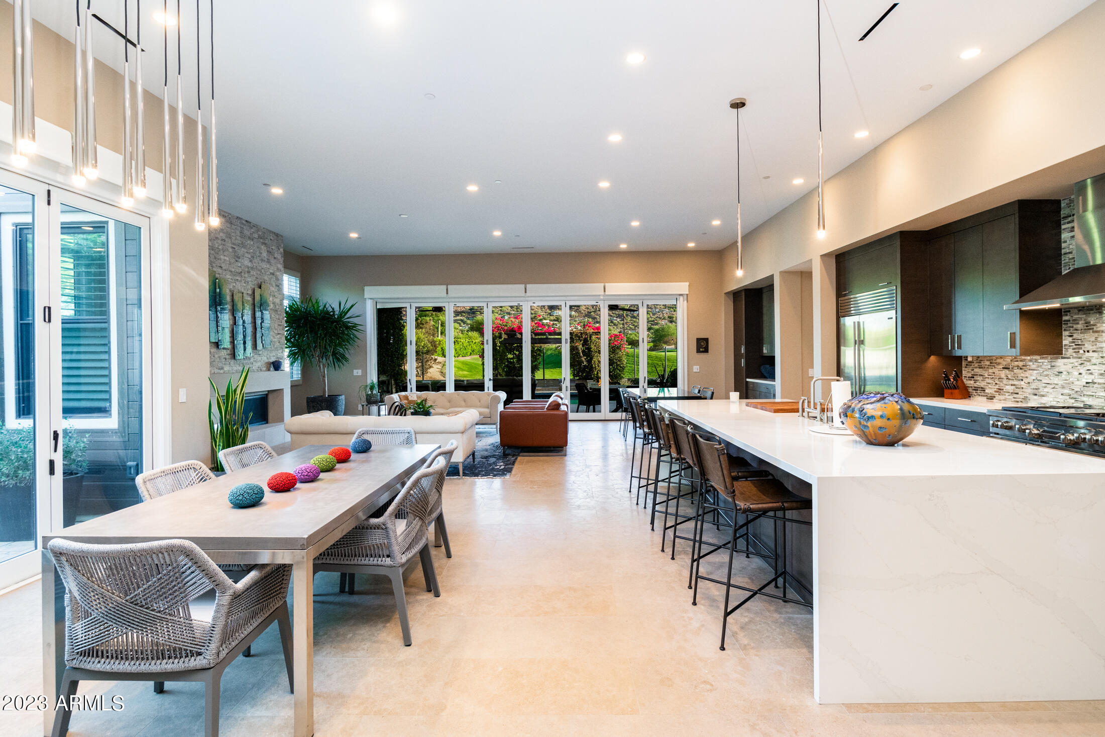 5587 E VALLEY VISTA Lane