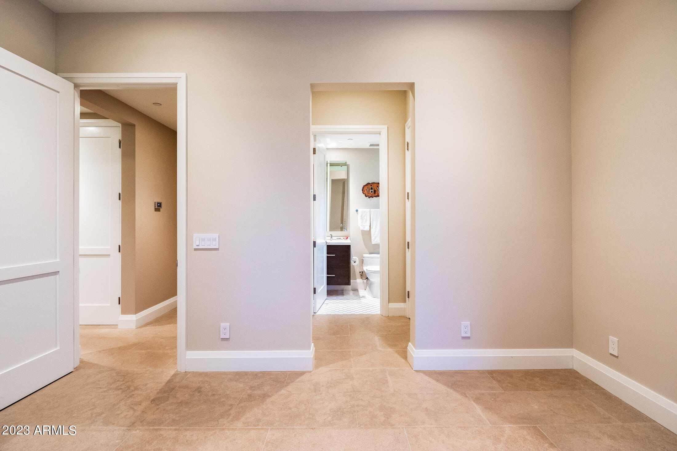 5587 E VALLEY VISTA Lane