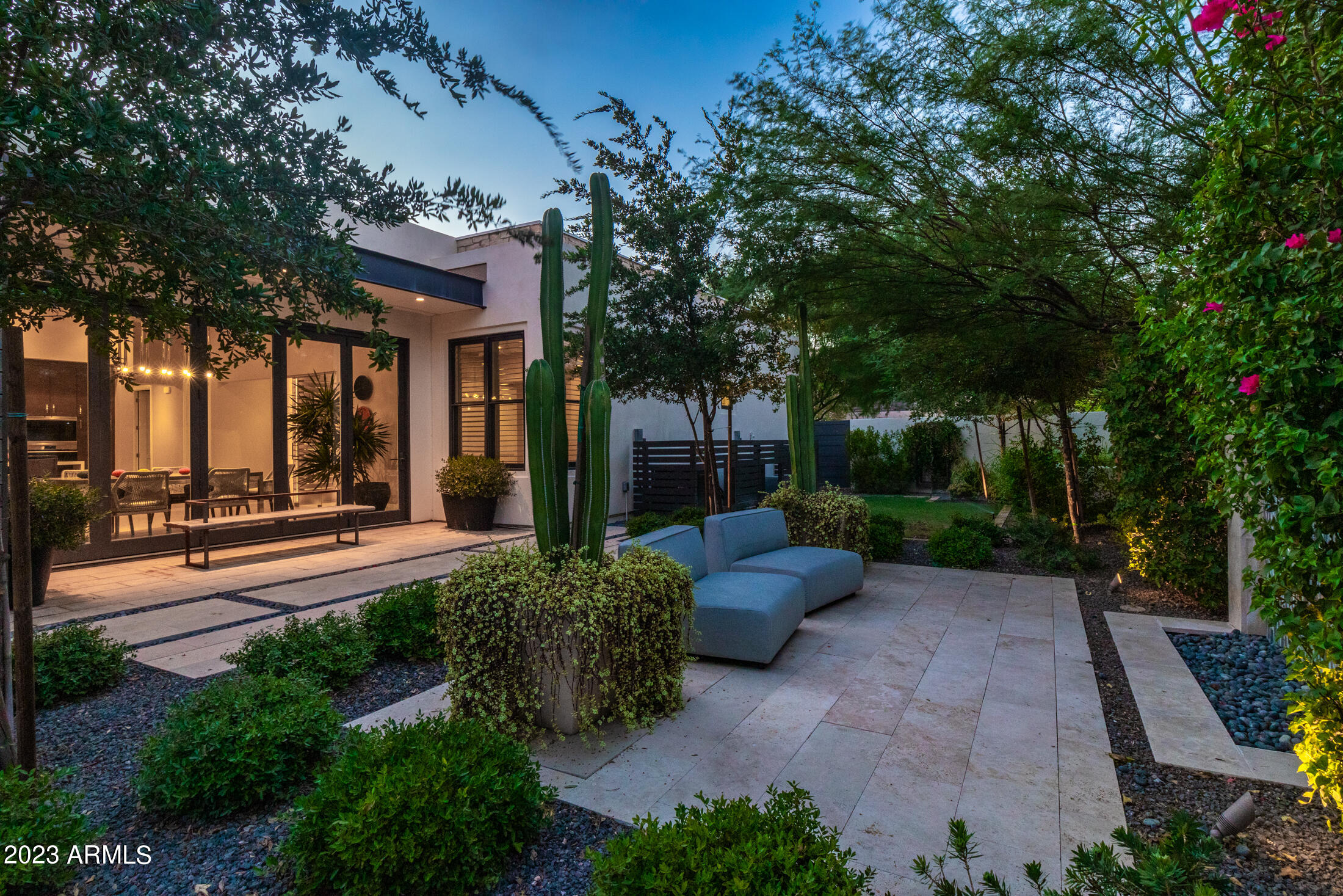 5587 E VALLEY VISTA Lane