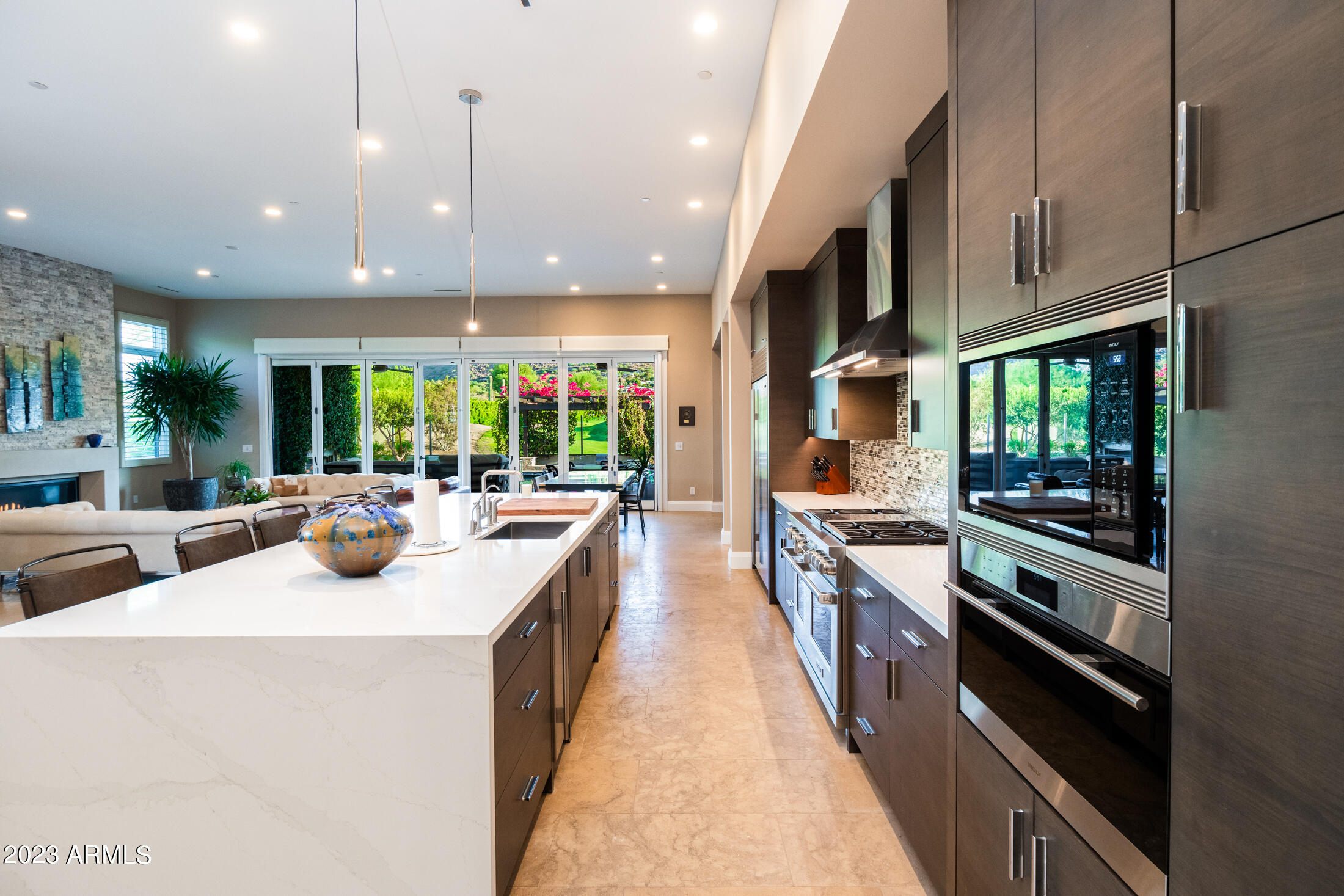 5587 E VALLEY VISTA Lane