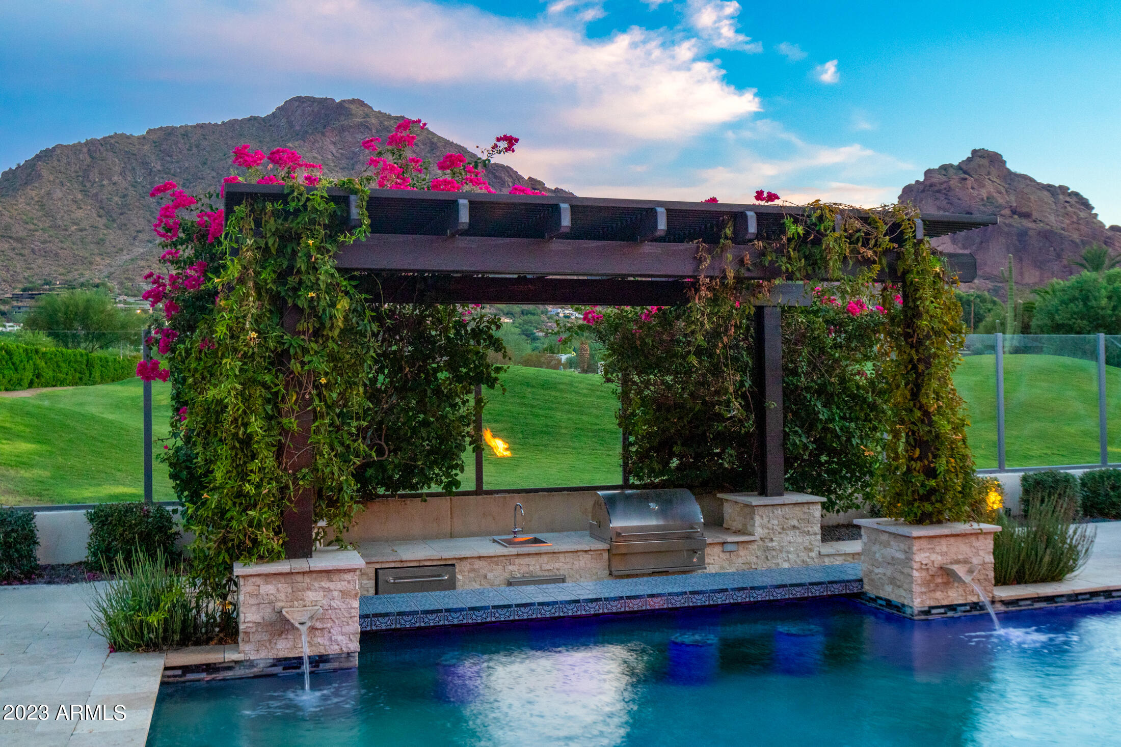 5587 E VALLEY VISTA Lane