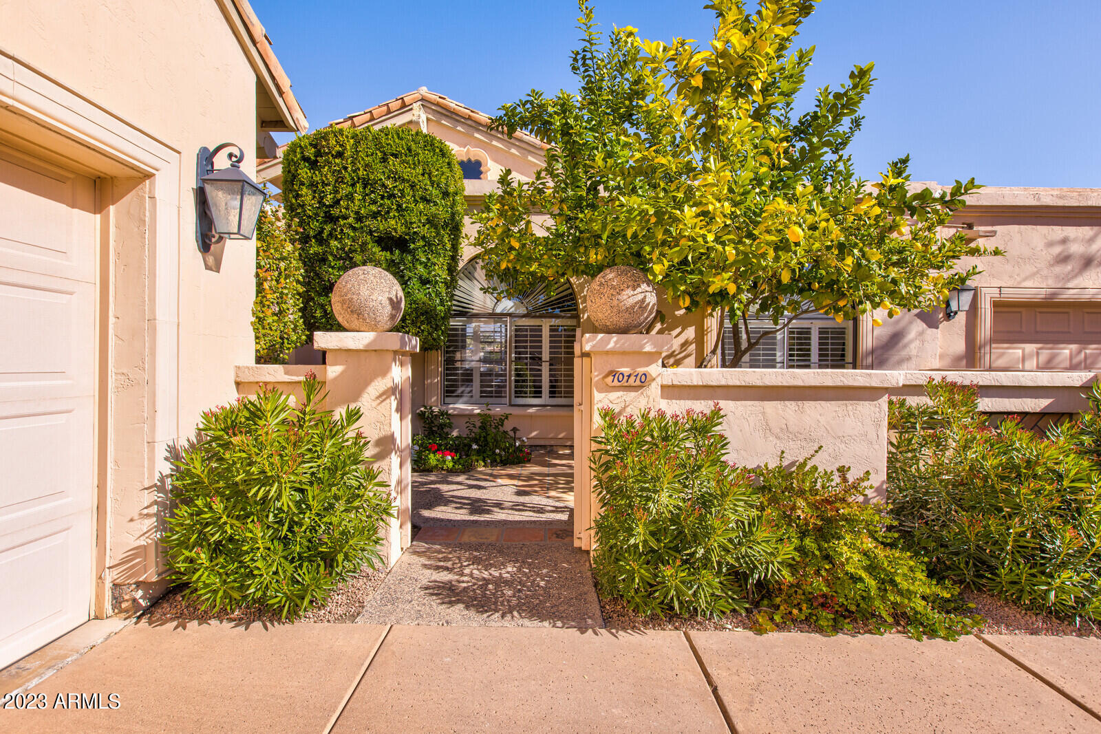 10110 E TOPAZ Drive